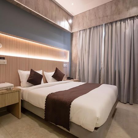 Hotel Grand Seasons- Наві-Мумбаї Екстер'єр фото